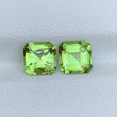 loose peridot pair