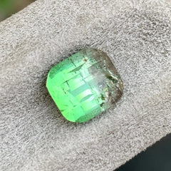 2.65 carat Bicolor Tourmaline for custom rings