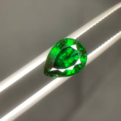 2.65 Carat Tsavorite Garnet Pear Cut – Natural Vivid Green African Garnet Gemstone