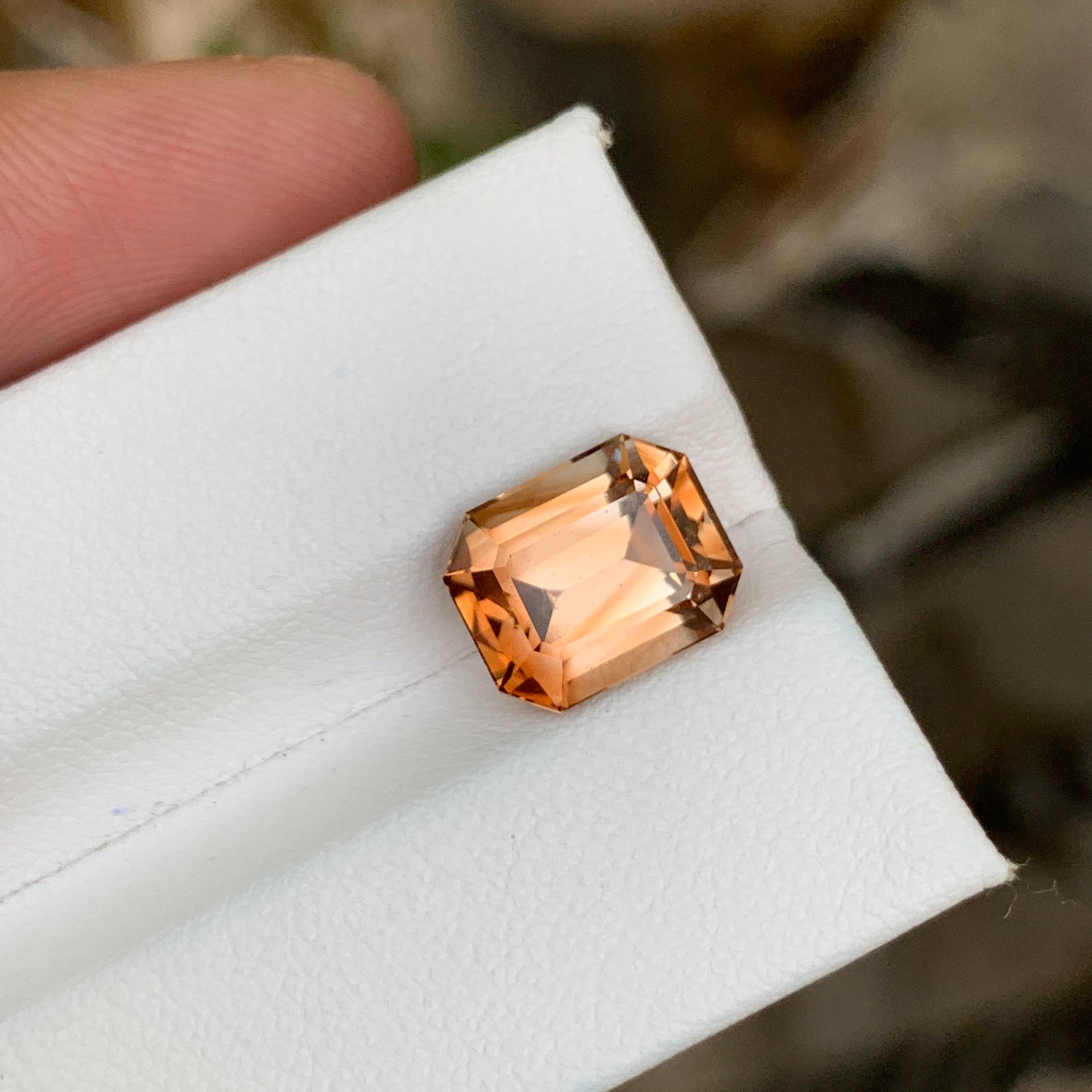5.55 Carats Bicolor Loose Topaz