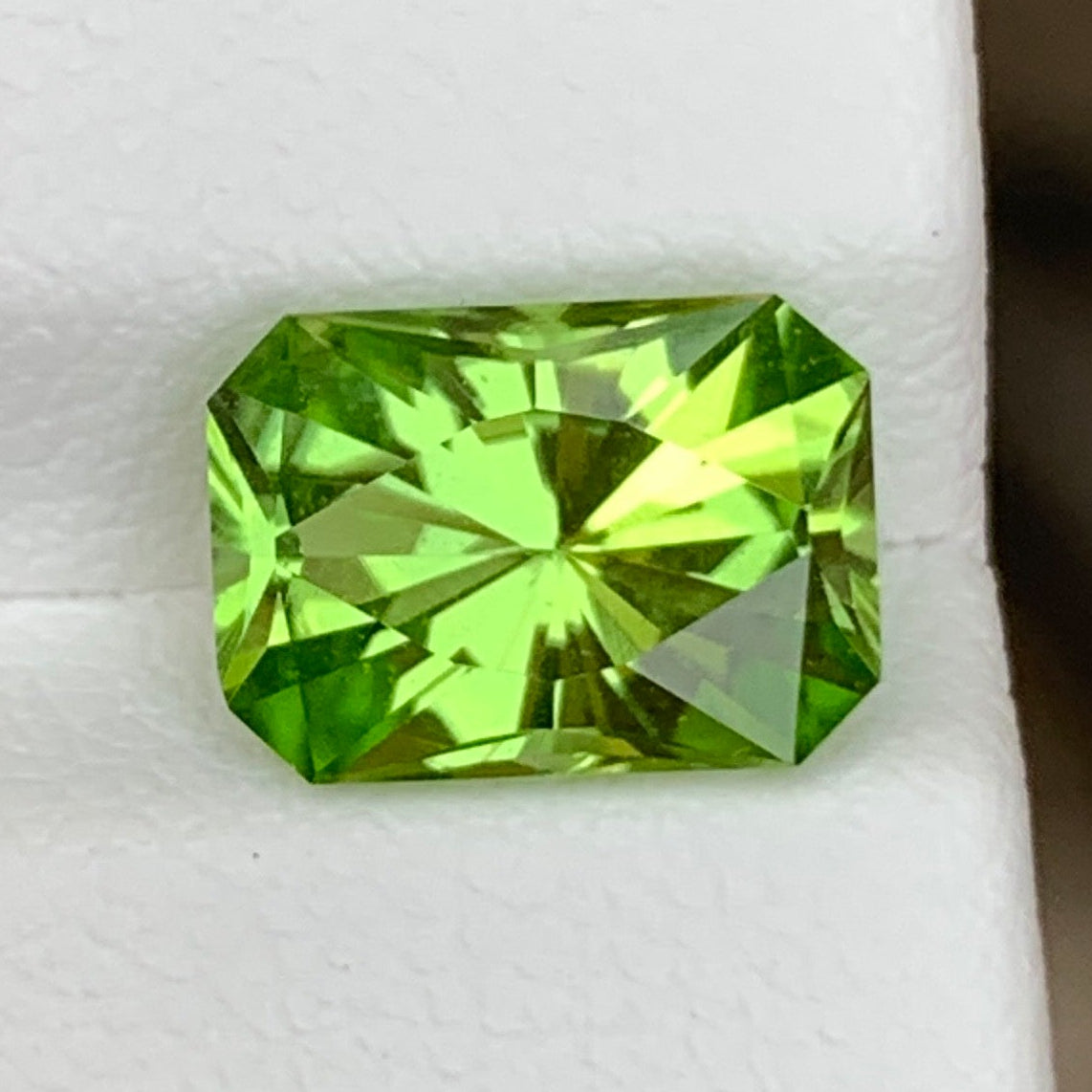 Natural Peridot Stone