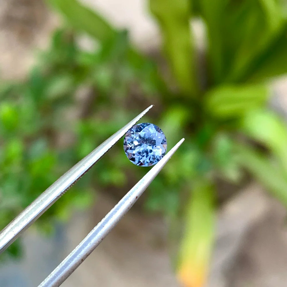 Shop a 1.00 Ct natural blue spinel from Africa with a classic round cut. An untreated loose blue gemstone ideal for rings, earrings and custom jewelry.