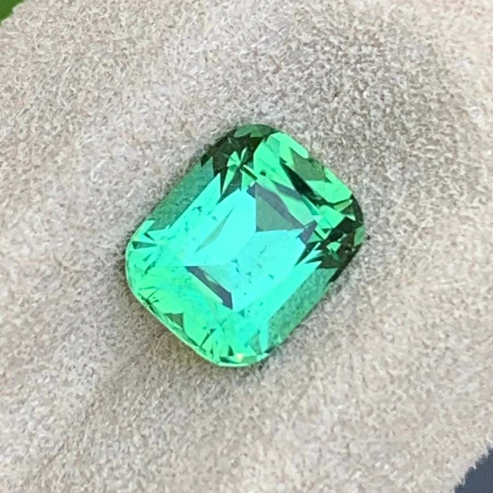 Afghan mint green tourmaline measuring 6.8 mm
