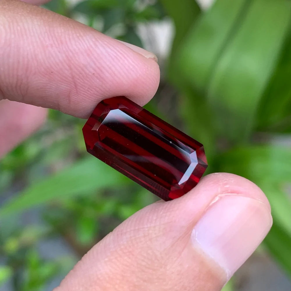 Deep Red Rhodolite Garnet 14.20 Carats