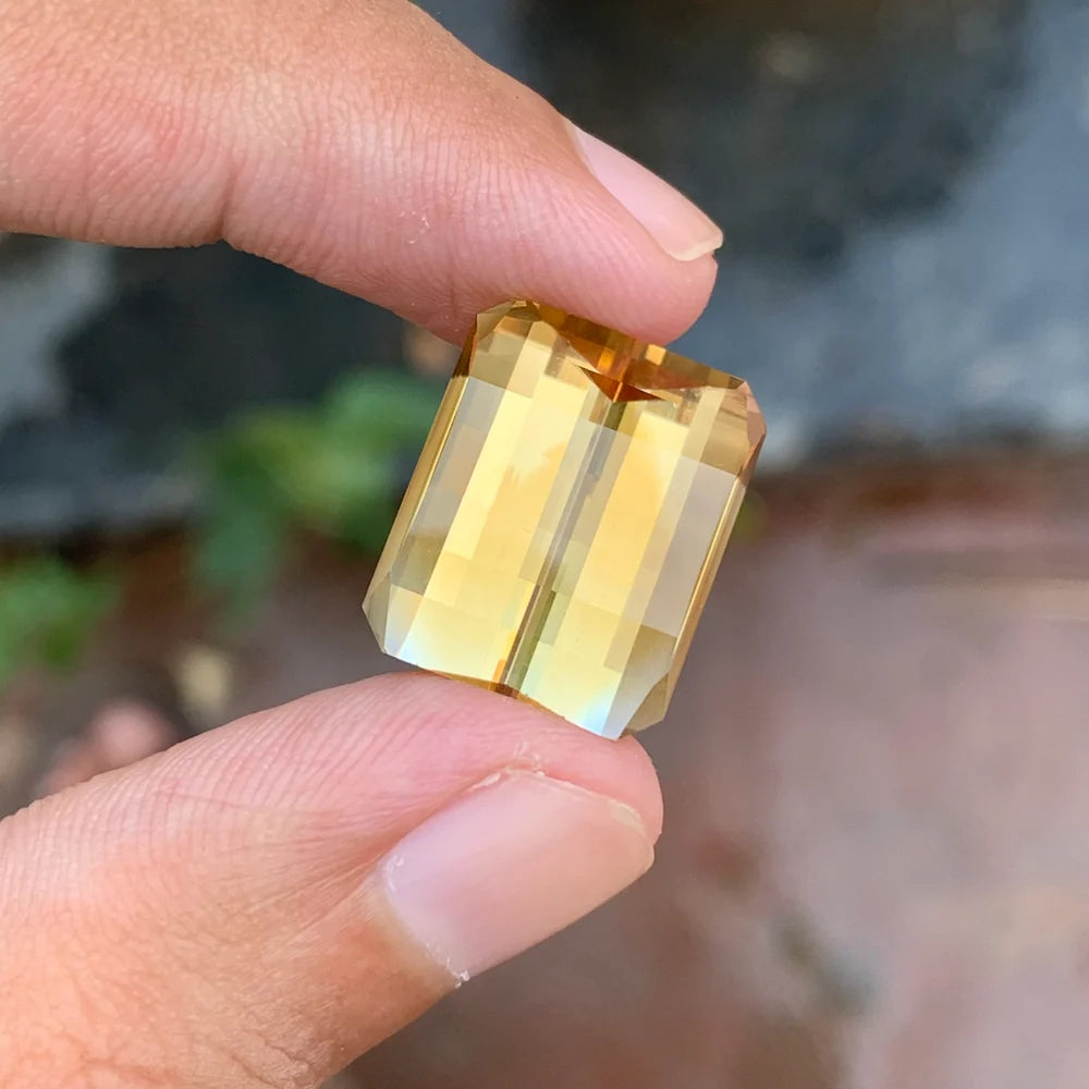 19.75 Ct Golden Citrine – Pixel Cut Loose Gemstone