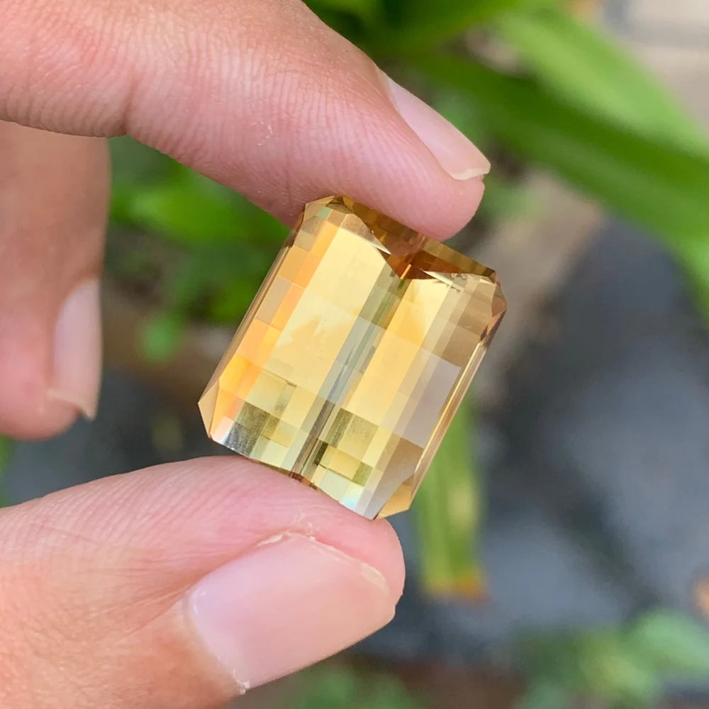 19.75 Ct Golden Citrine – Pixel Cut Loose Gemstone
