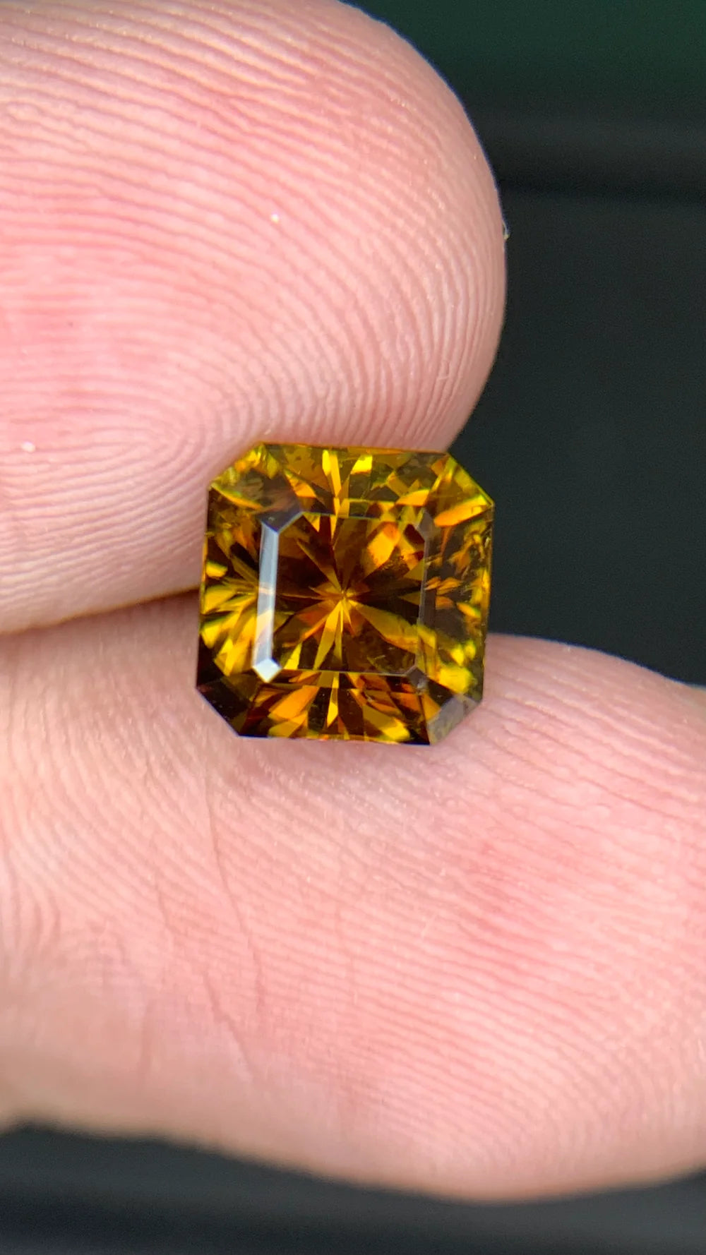 2.10 carat yellowish golden natural Sphene from Pakistan
