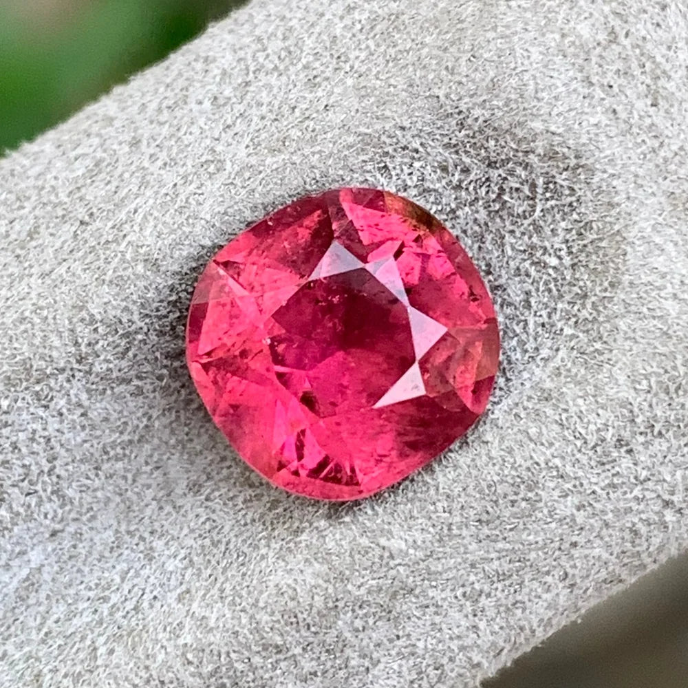 2.50 carat Pink Tourmaline for custom rings
