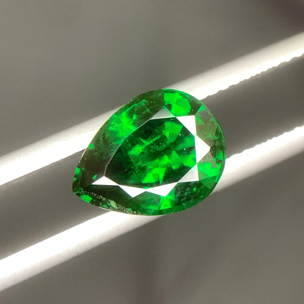 2.65 Ct Tsavorite Garnet | Vivid Green African Gemstone