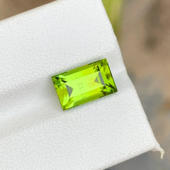 3.80 Ct Bright Green Peridot – Baguette Cut Loose Gemstone