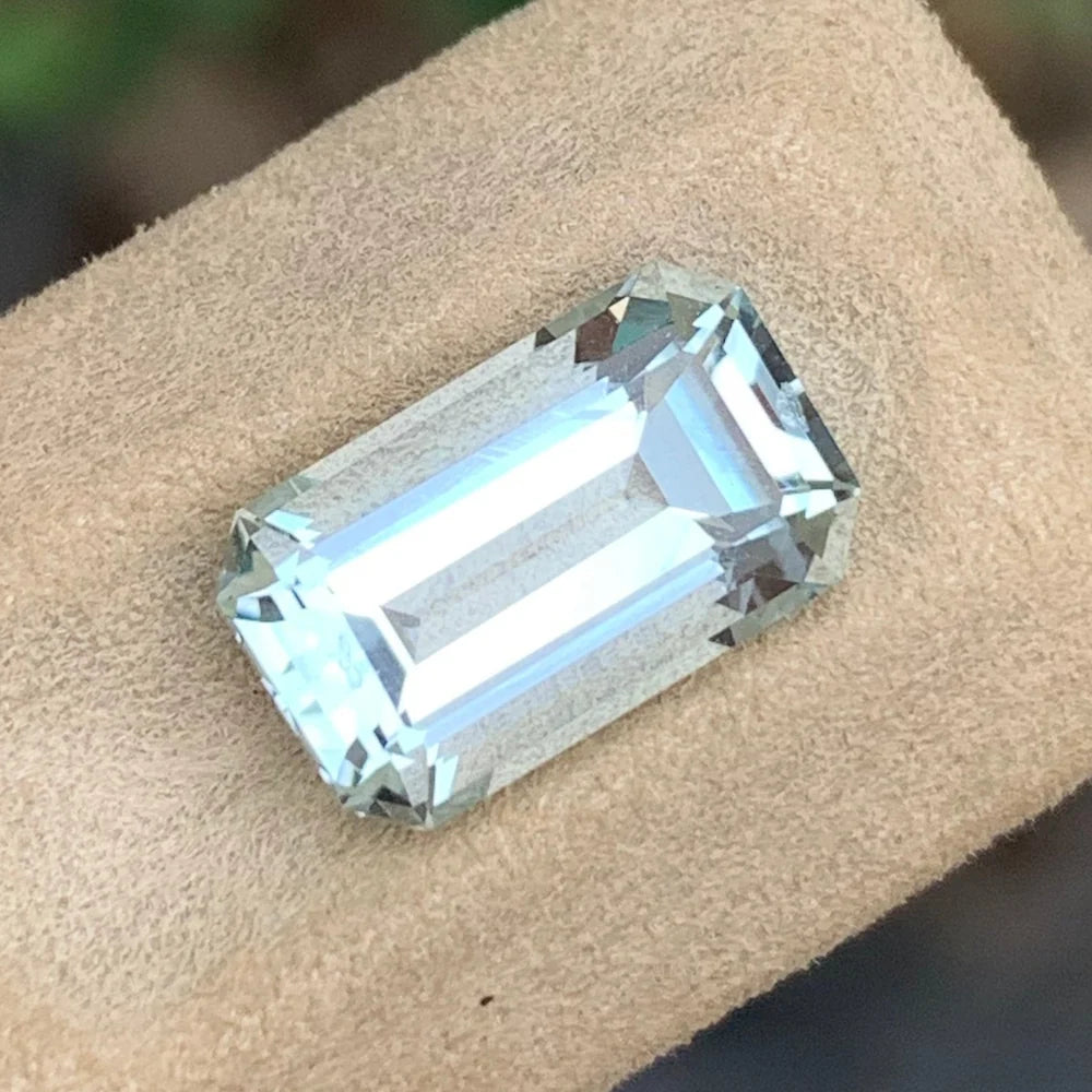 Natural light blue Aquamarine Emerald cut stone