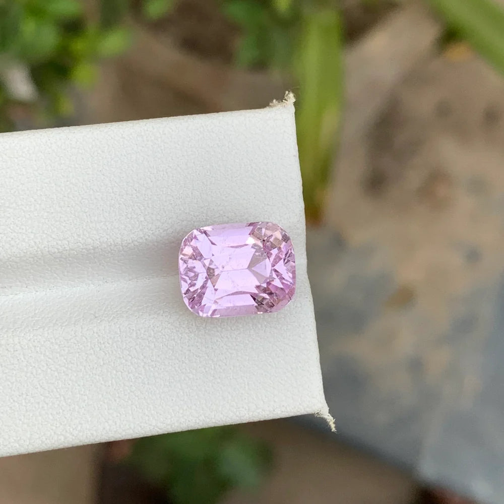 9.15 Ct Light Pink Kunzite – Cushion Cut Loose Gemstone