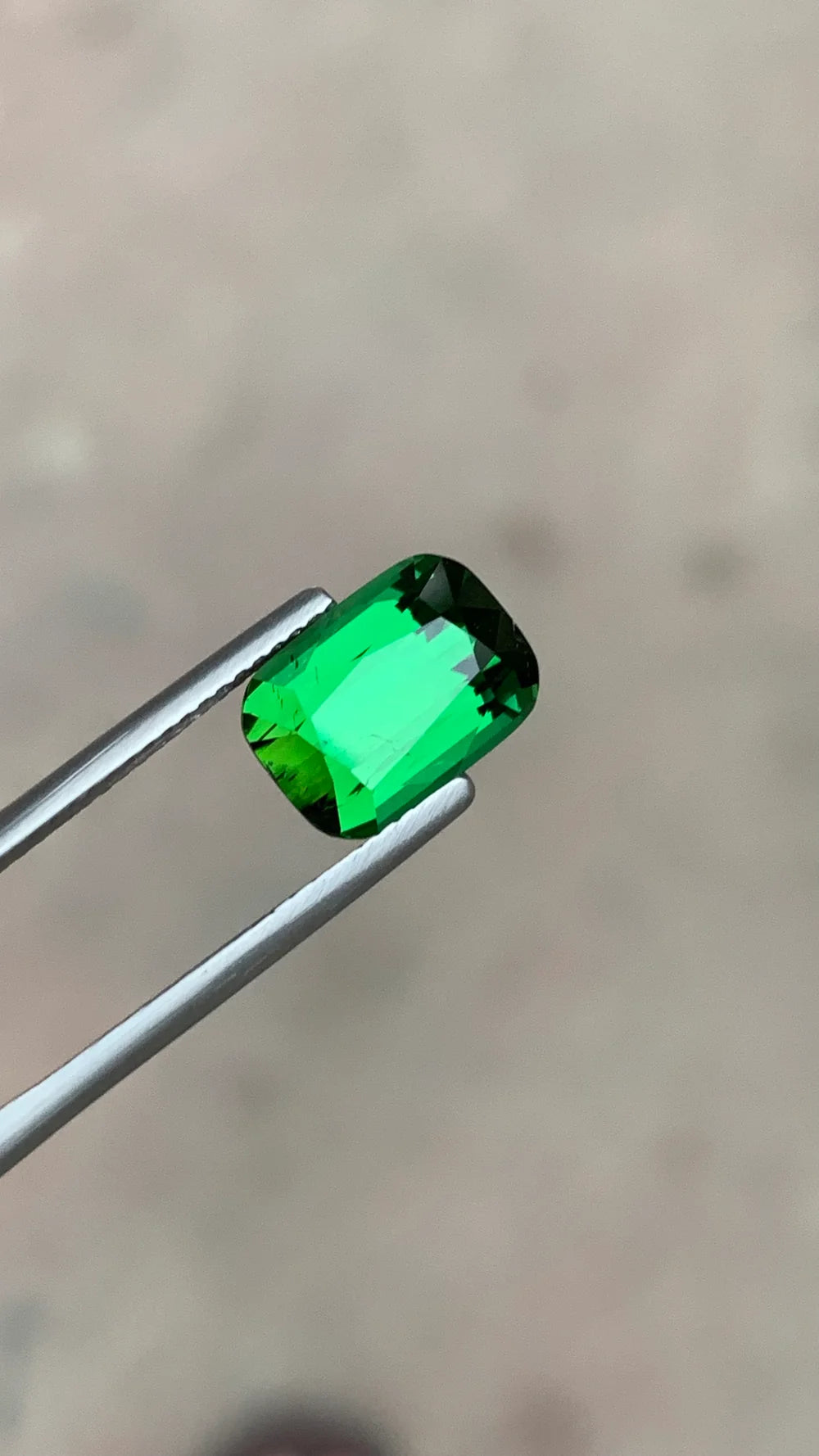 4.15 carat natural green tourmaline loose gemstone