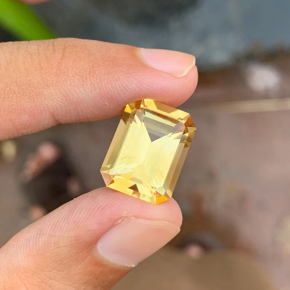 10.75 Ct Golden Yellow Citrine – Emerald Cut Loose Gemstone