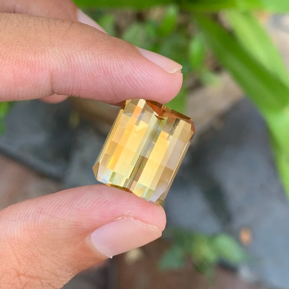 19.75 Ct Golden Citrine – Pixel Cut Loose Gemstone
