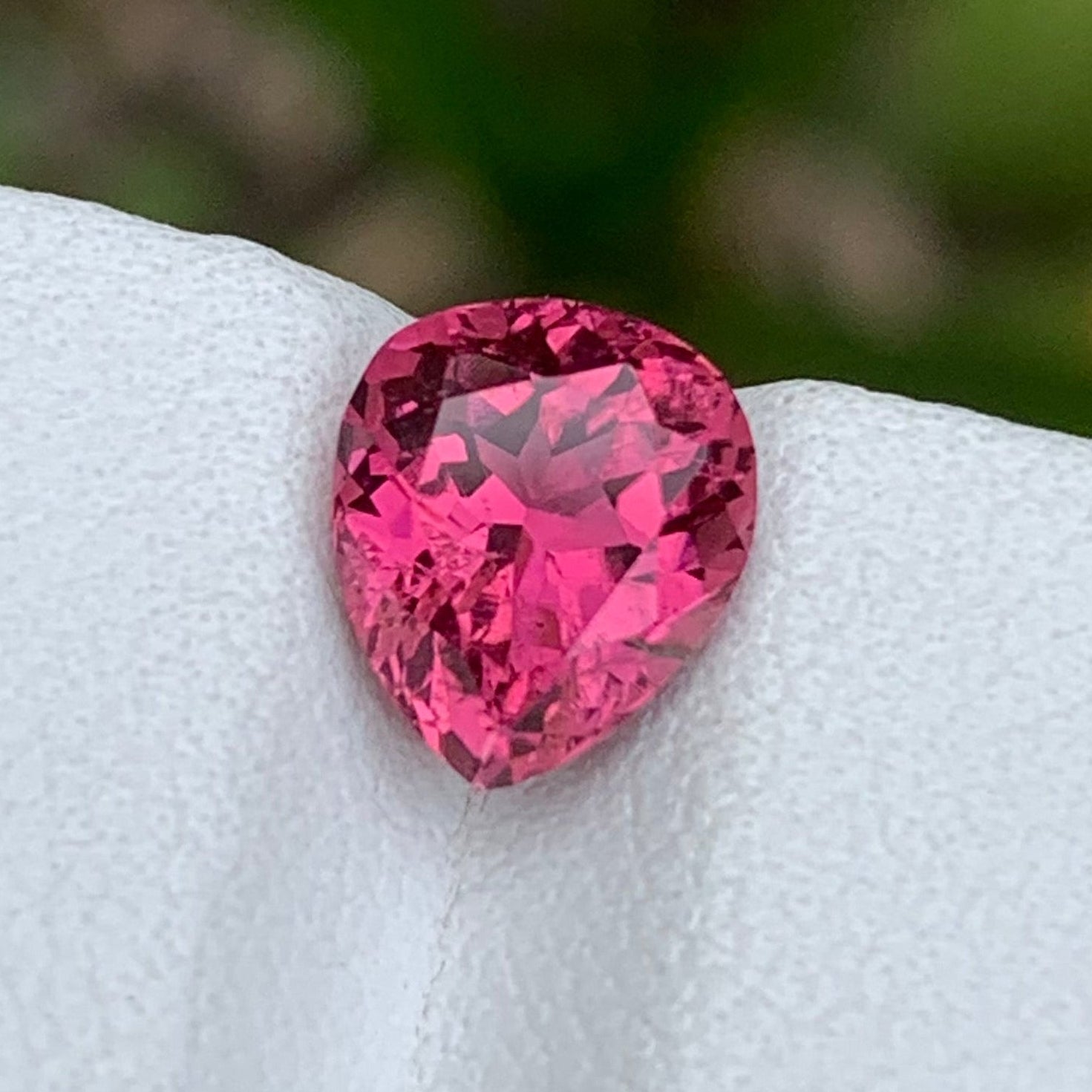 2.25 Carats Pear Shape Pink Tourmaline - Loose Pink Stone For Rings