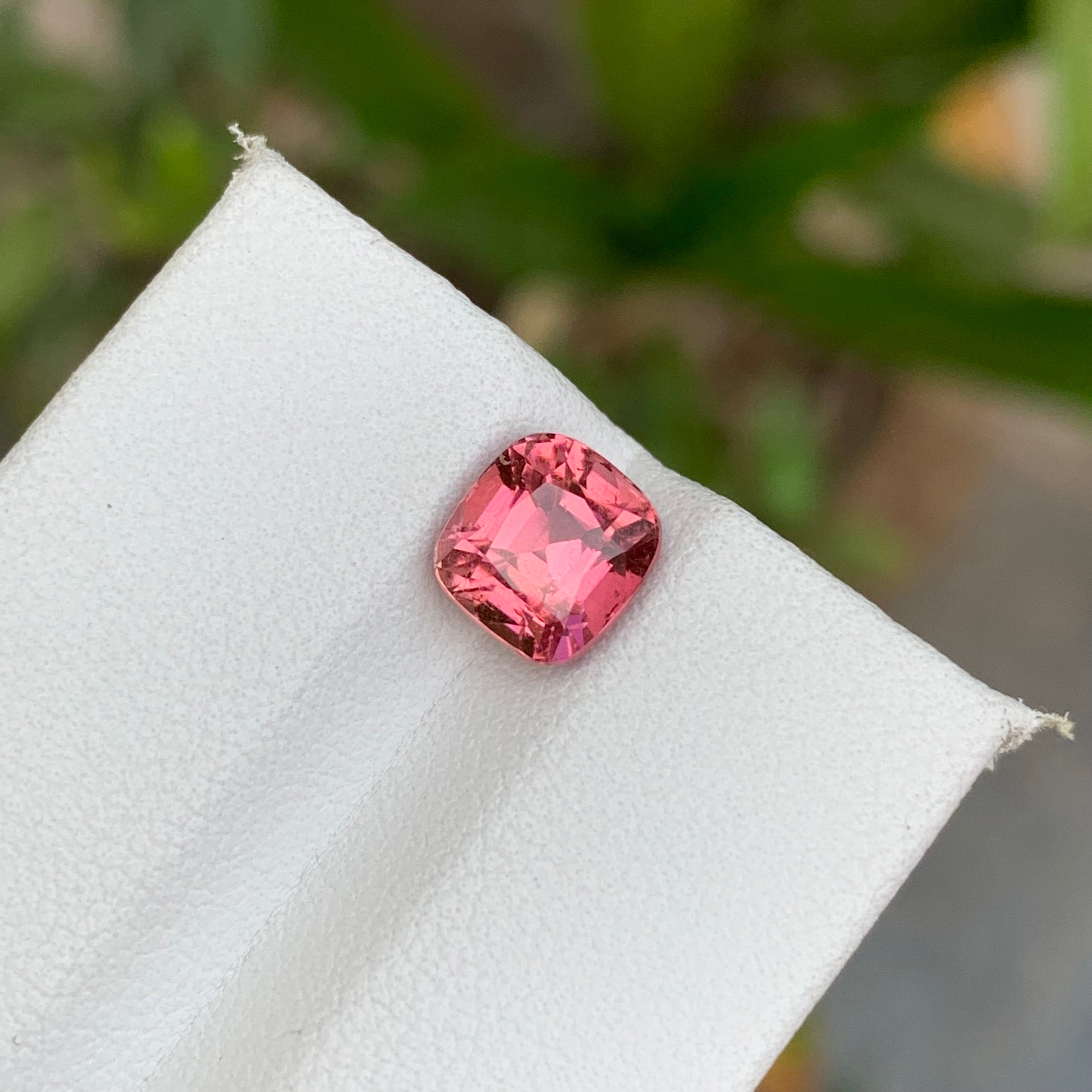 1.90 Carats Cushion Cut Pink Tourmaline - Fine Gemstone For Jewelry