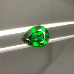 2.65 Carat Tsavorite Garnet Pear Cut – Natural Vivid Green African Garnet Gemstone