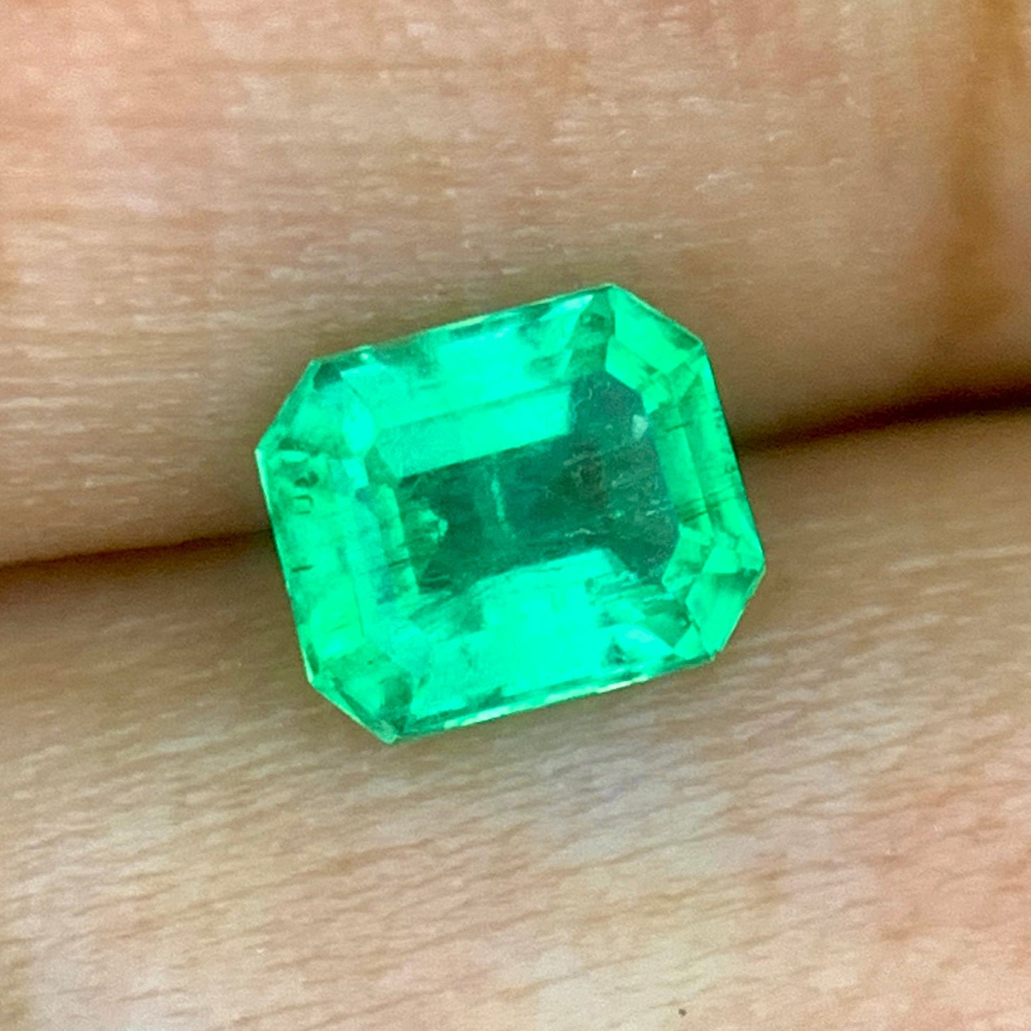 0.70 Carat Bright Panjshir Emerald
