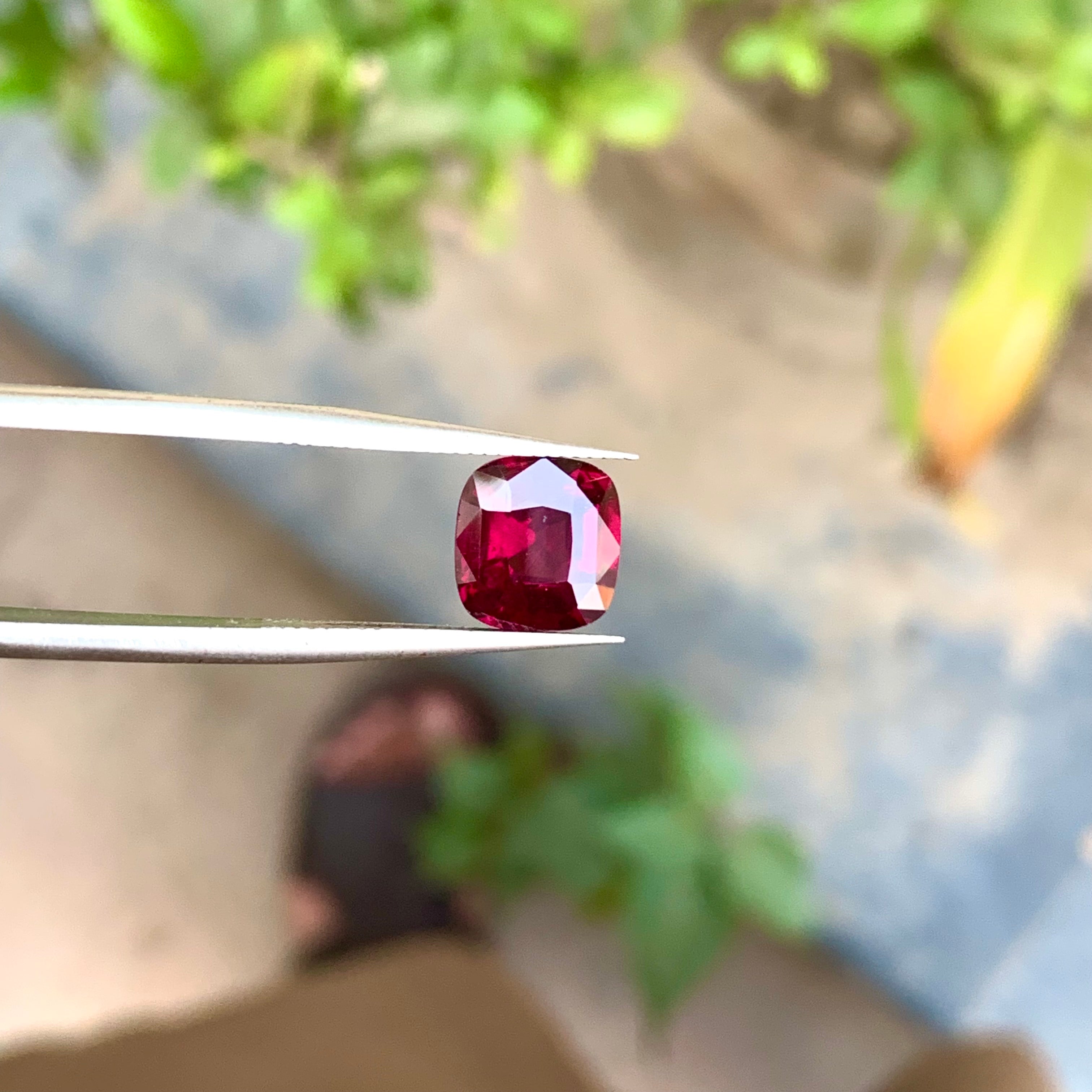 2.95 Carats Deep Pinkish Red Rhodolite Garnet - Natural Loose African Garnet Stone