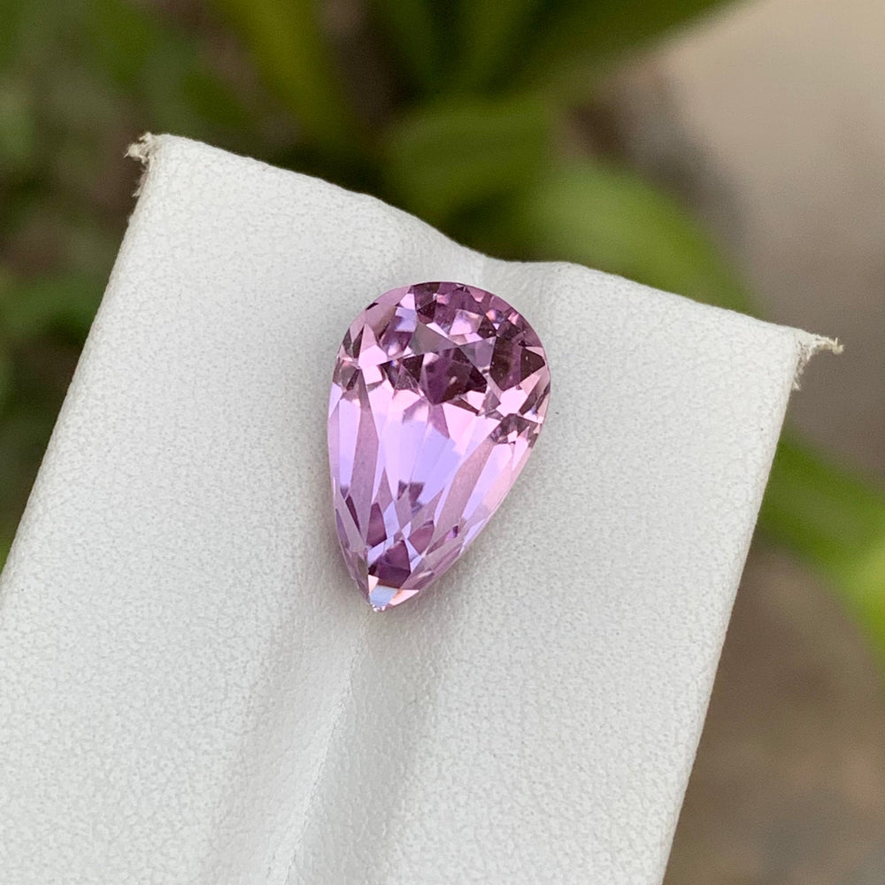 10.25 Carats Pear Shape Pink Kunzite Stone
