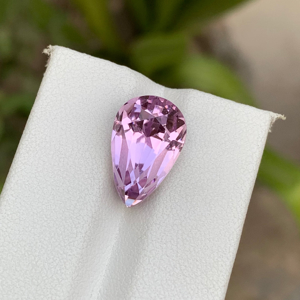 10.25 Carats Pear Shape Pink Kunzite Stone
