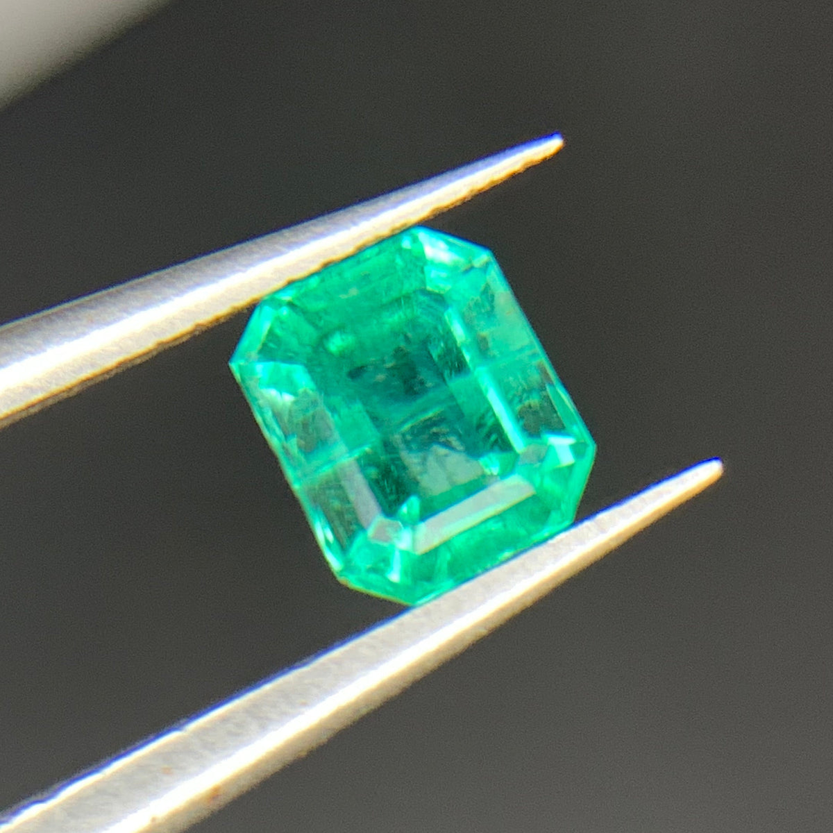 0.70 Carats Bright Green Panjshir Emerald - Natural Loose Afghan Gemstone