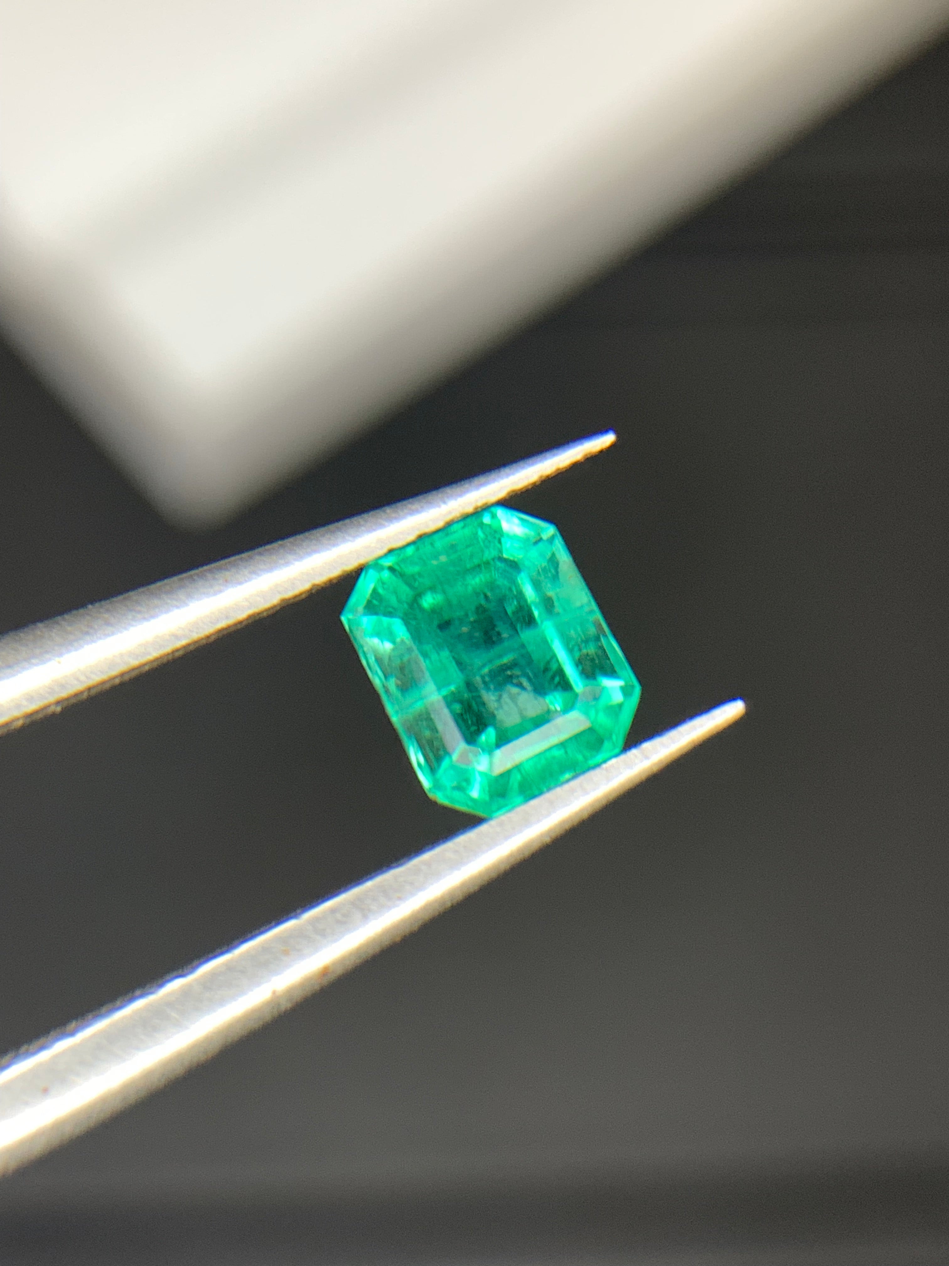 0.70 Carats Bright Green Panjshir Emerald - Natural Loose Afghan Gemstone