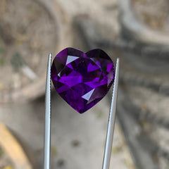 22.20 Carat Heart Shape Amethyst – Deep Purple Natural African Amethyst Gemstone