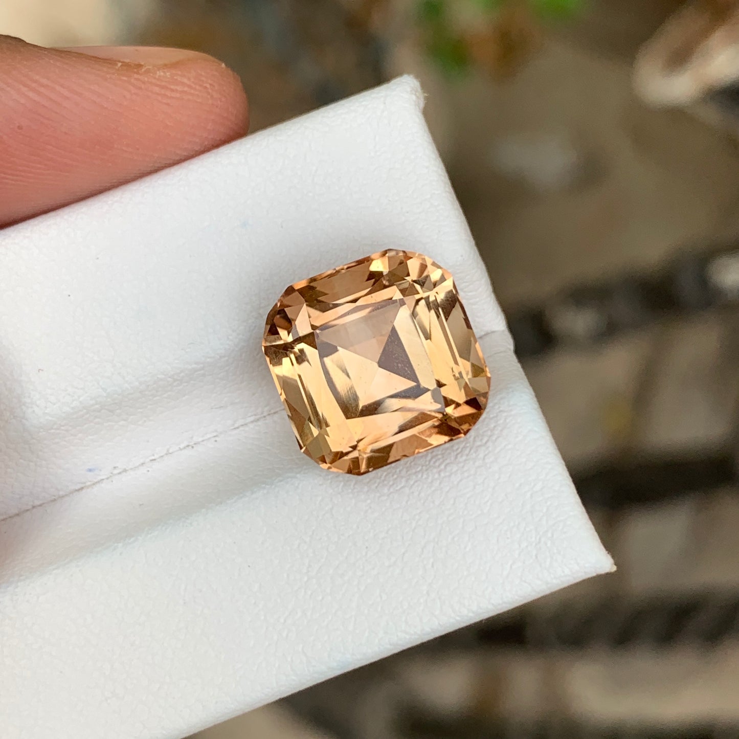 13.30 Carats Loose Imperial Topaz