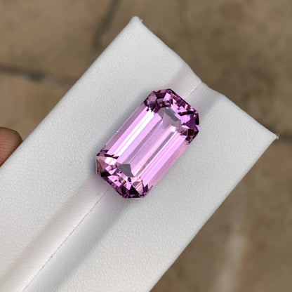 20.40 Carats Big Size Kunzite Stone