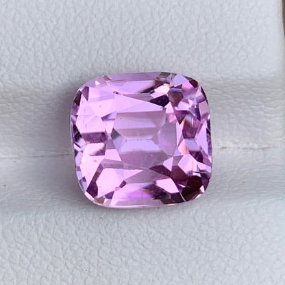 cushion cut kunzite stone