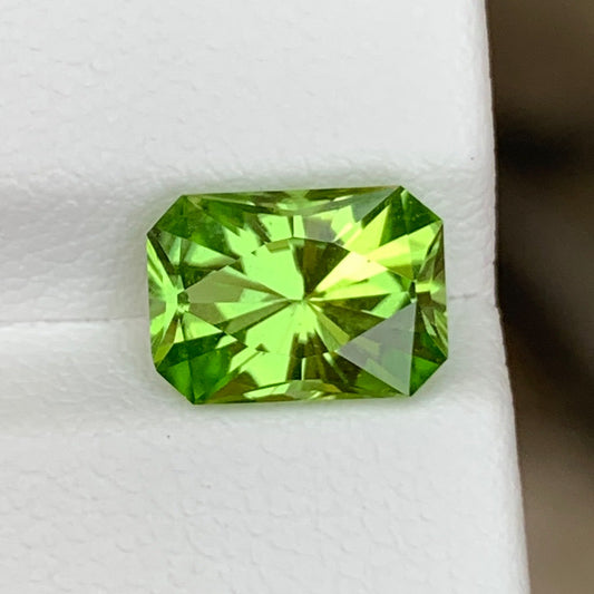 Natural Peridot Stone