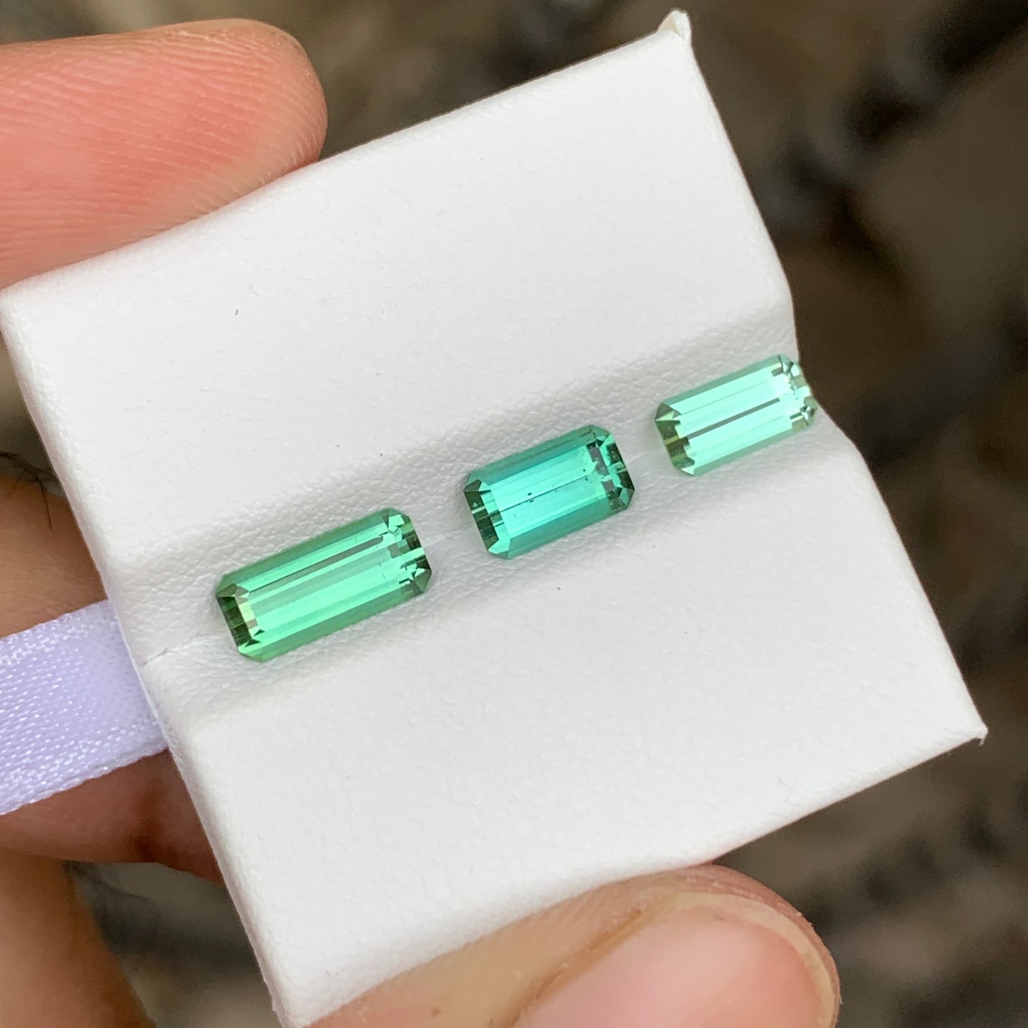 2.80 Carats Green Tourmaline Pieces