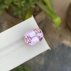 24.05 Ct Light Pink Kunzite – Oval Cut Loose Gemstone