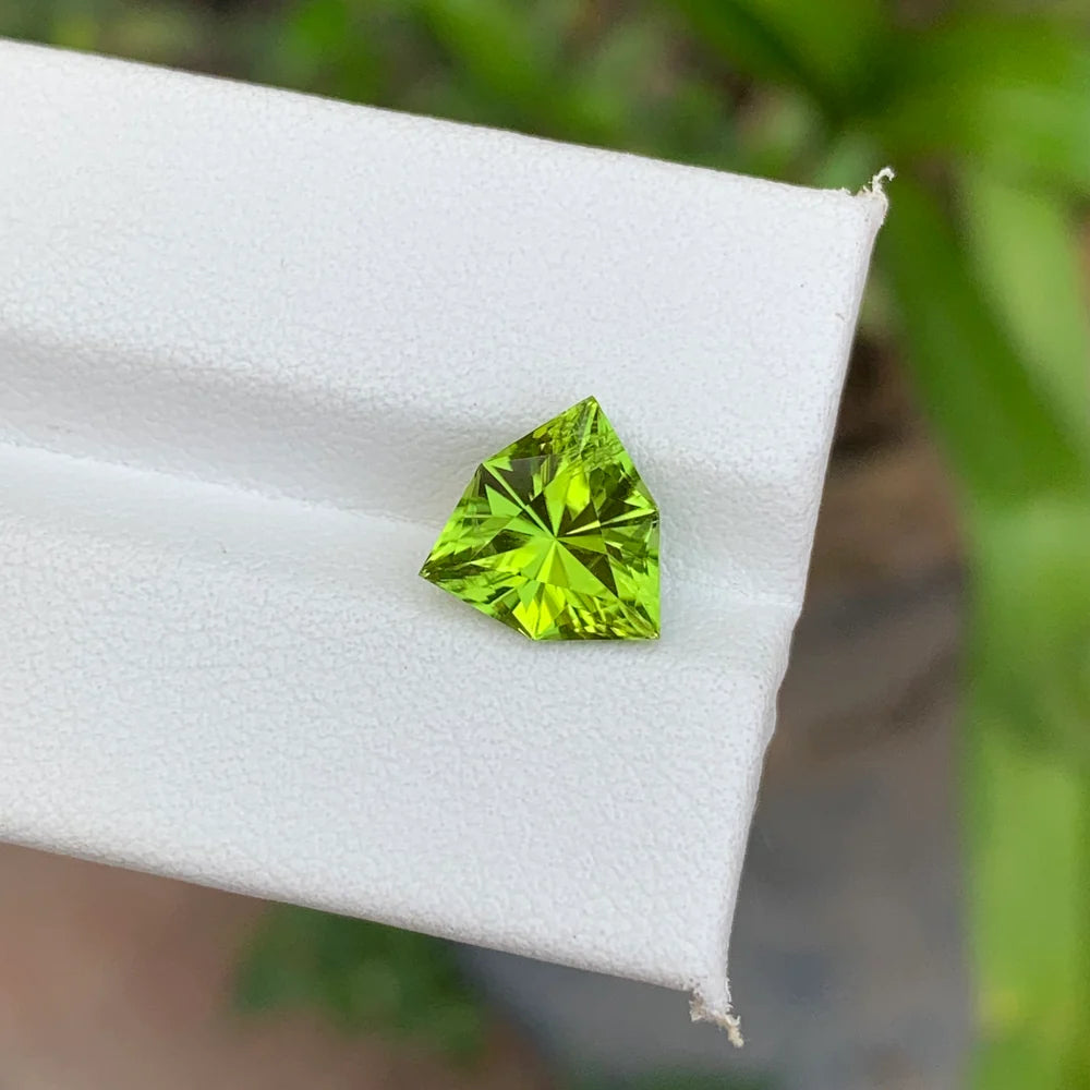 Bright Green Peridot Trillion Cut Loose Gemstone